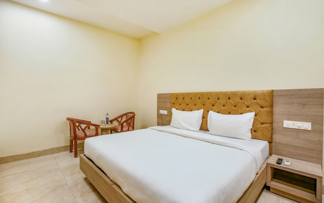 Fabhotel Melano