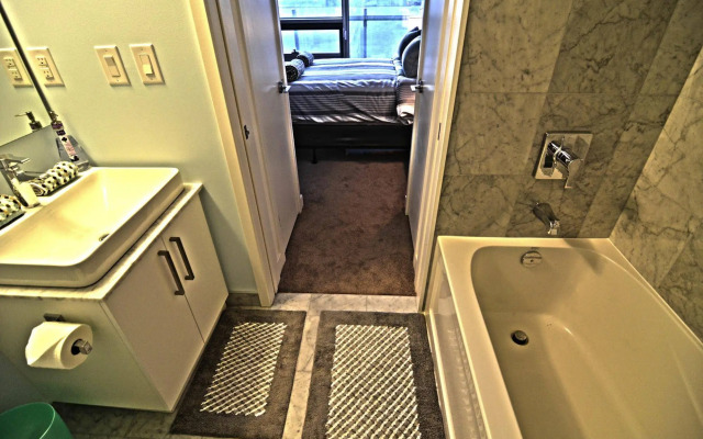 Toronto Escape - Onyx Suite