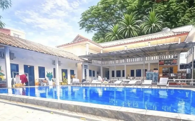 Apatuxay Vientiane Hotel & Apartment