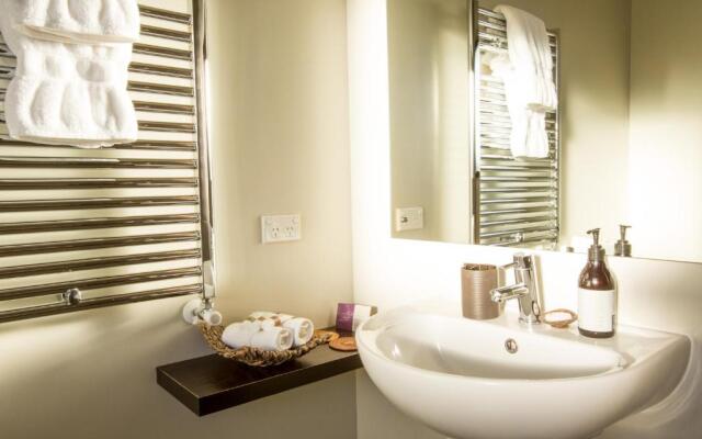 Manuka Lodge B&B