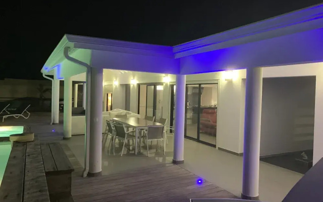Villa Mary Island