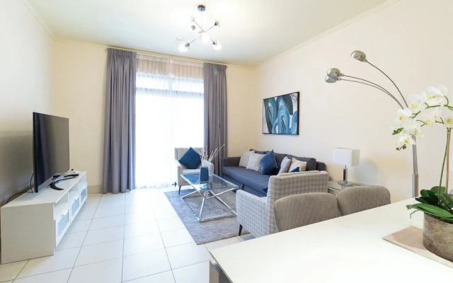 Reehan 1 - Happy Season - 2BR - Downtown