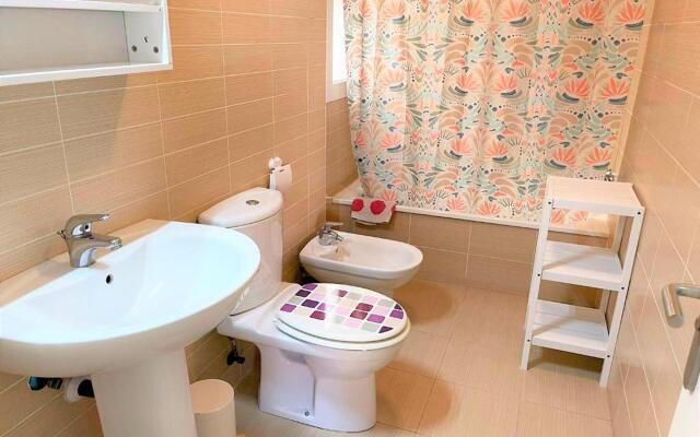 Pleasant apartment in Almerimar with shared pool