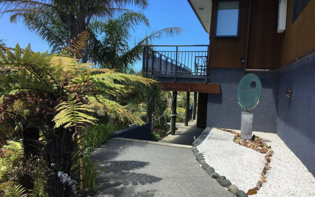 Whangamata Vistas B&B