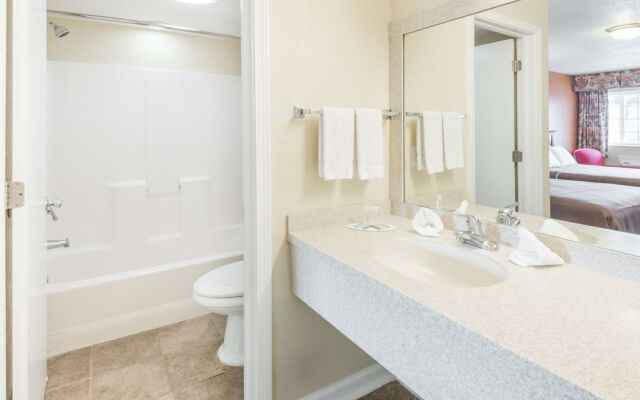 Travelodge Grove City