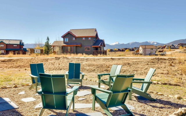 Cozy Tabernash Home w/ Fireplace & Mountain Views