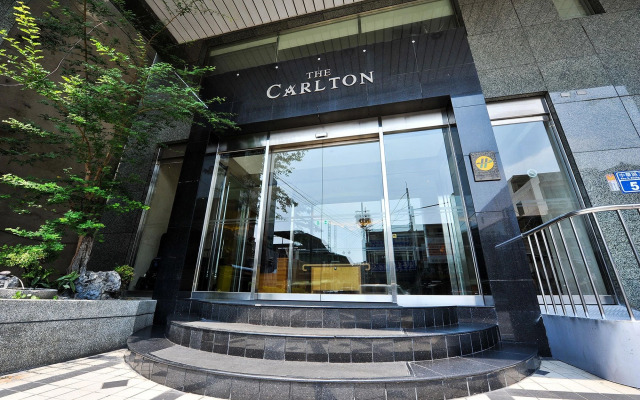 Carlton Hotel-Chung Hwa