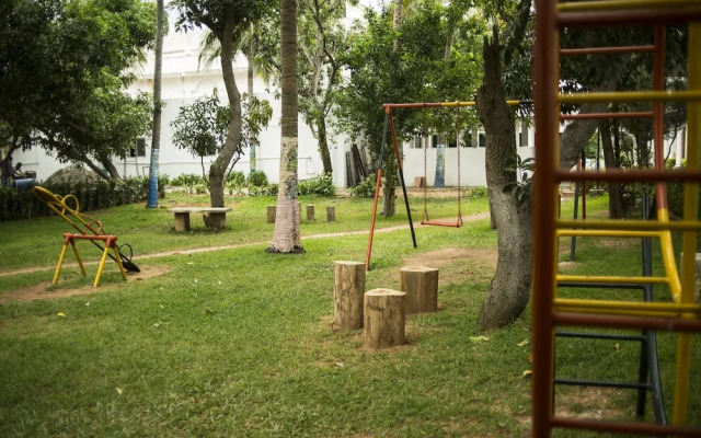 Shelter Beach Resort