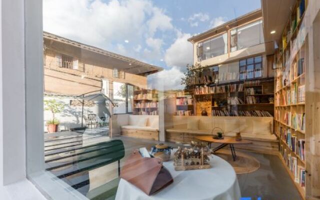 Yunshui ballad beautiful cloud night Guesthouse