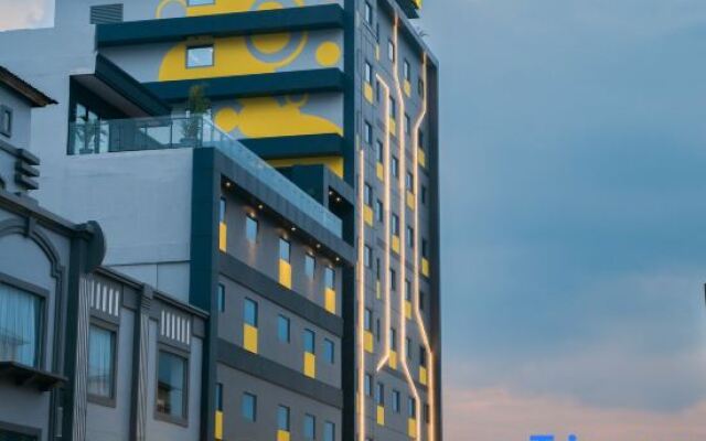 Yello Hotel Harbour Bay Batam