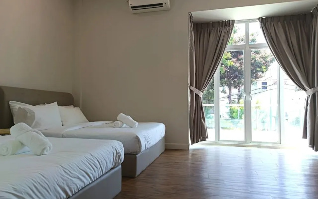 myRoom at 11 J Adams
