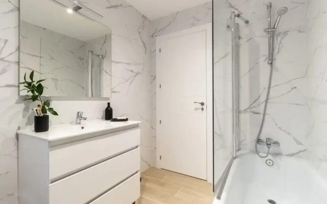 Stella - 3 Bedrooms in Goya