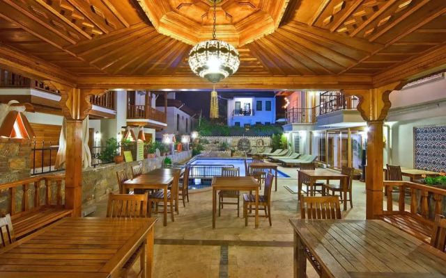 Akyaka Gumus Konak