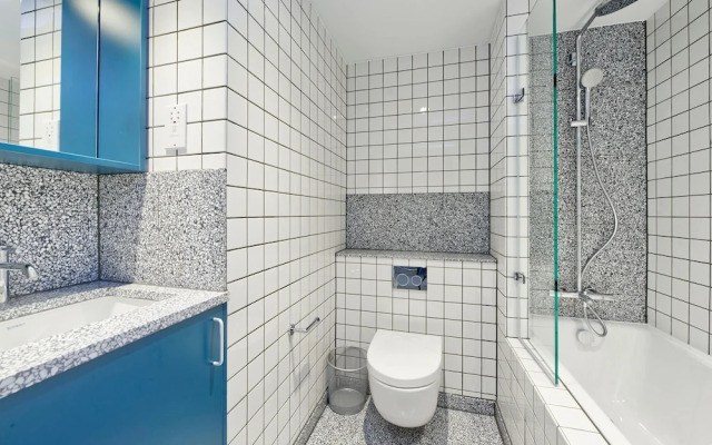 Fabulous Two-bedroom Apartment in Poplar