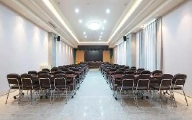 Ji Hotel (Tongliao City Government)
