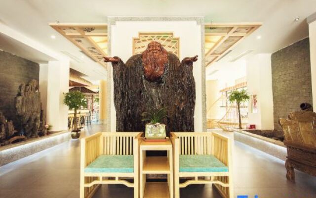 Mengtu Hotel, No.1 West Street, Zhangjiajie (Tianmenshan Cableway Branch)
