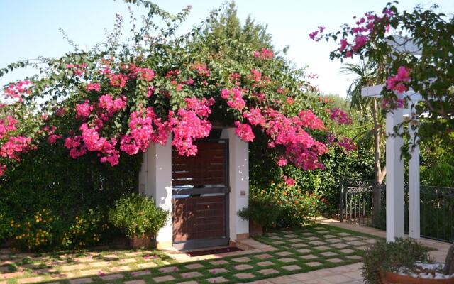3197 Villa Delle Camelie by Perle di Puglia