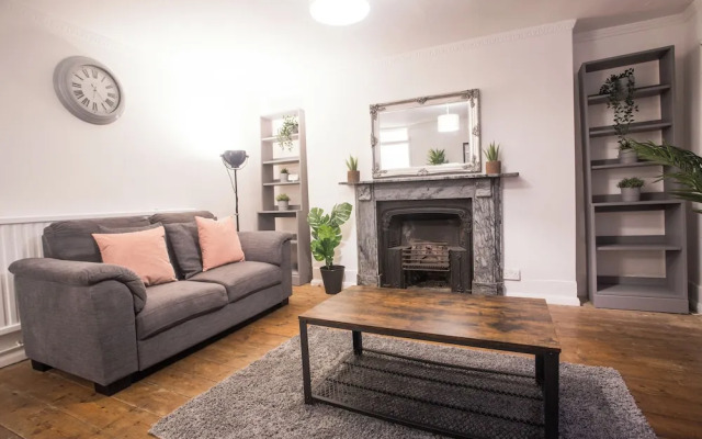 Short Stay Bristol - Pembroke Apartment