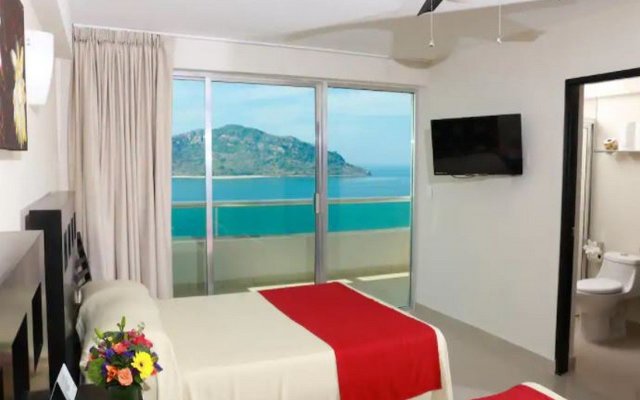 Suites Las Flores Beach Mazatlan