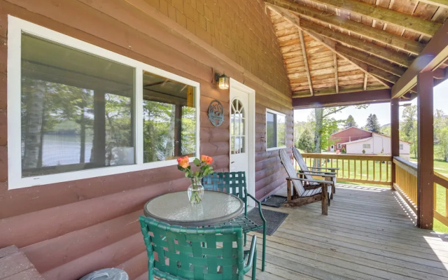 Picturesque Maine Getaway w/ Lake Access!