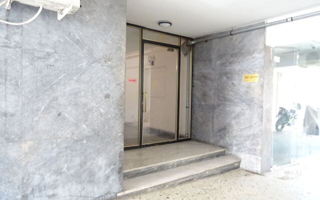 Nice flat near metro Syngrou Fix