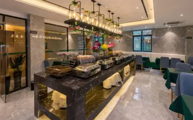 GreenTree Zhixuan Hotel (Fuzhou Sanfang Qixiang Nanmendou Subway Station)