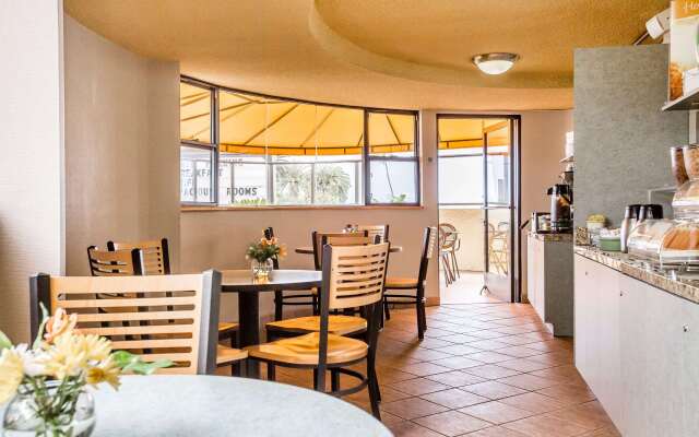 Quality Inn & Suites Hermosa Beach