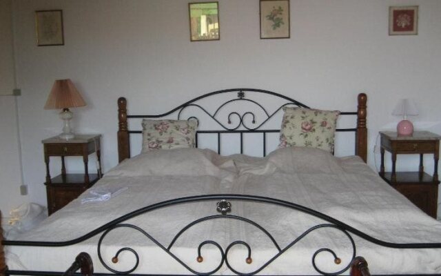 Vejby Bed & Breakfast