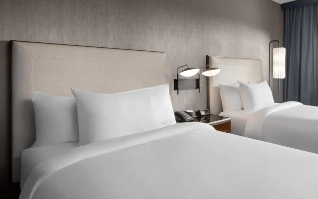 Courtyard by Marriott Lansing Downtown