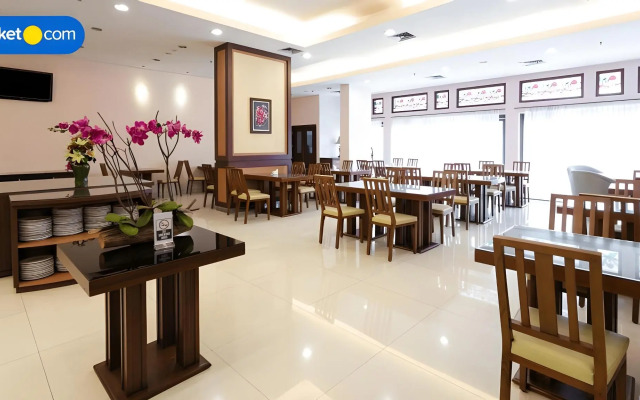 Grand Orchid Hotel