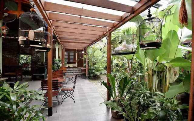 OYO 804 Ndalem Maharani Guest House
