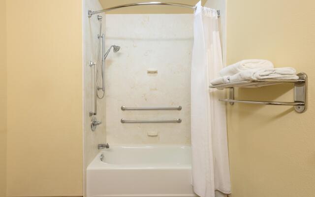 Holiday Inn Express & Suites Lexington Dtwn Area-Keenland by IHG