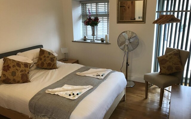 2 Bed Barn Alton Towers Chatsworth Polars Peaks