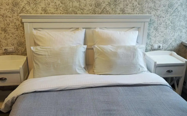 Апартаменты на Адмиралтейской набережной 6