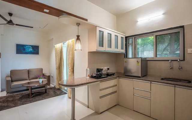 StayBird - Azure Suites Business Hotel