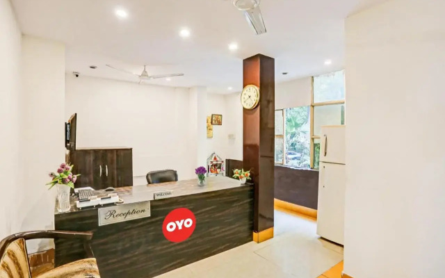Oyo Flagship 702639 Chaudhary Palace