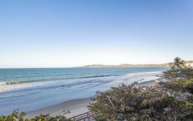Beachfront Apartment With Beach View Vte0301