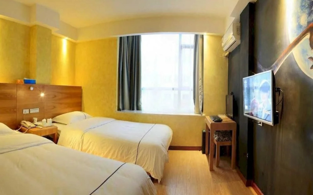 Guilin Kalai Film Theme Hotel