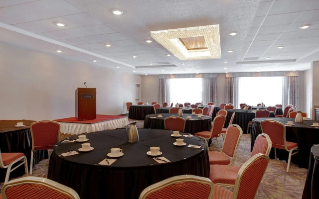 Ramada by Wyndham St. Paul AB