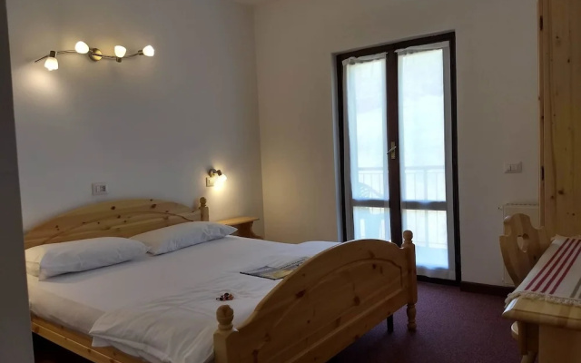Hotel Ristorante Sassi Rossi