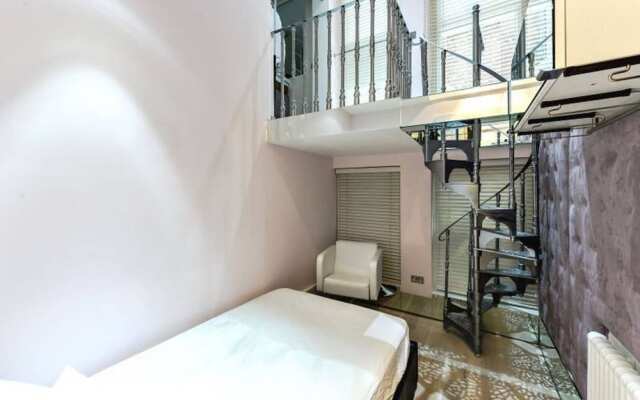 Stylish 3 Bedroom Home in Hampstead