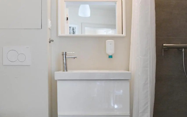 JETHON Studio-Appartement im Grünen