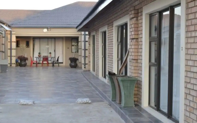 Thembisi Guesthouse