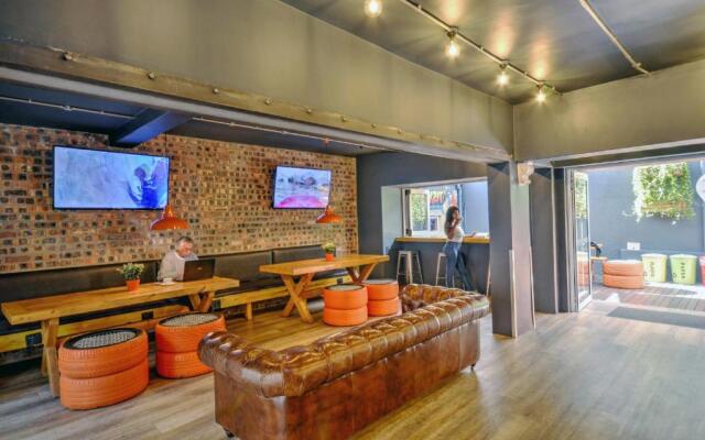 Never at Home Green Point - Hostel