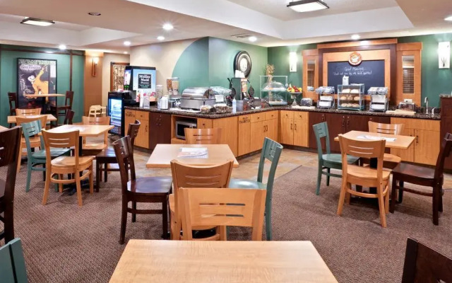 AmericInn Chanhassen
