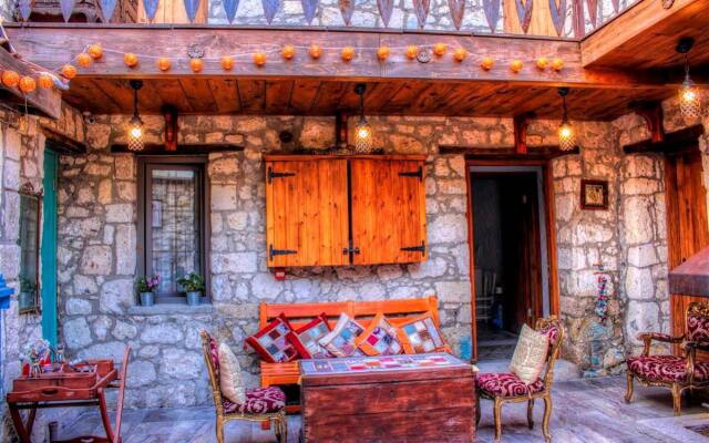 Mahzen Alacati Butik Otel