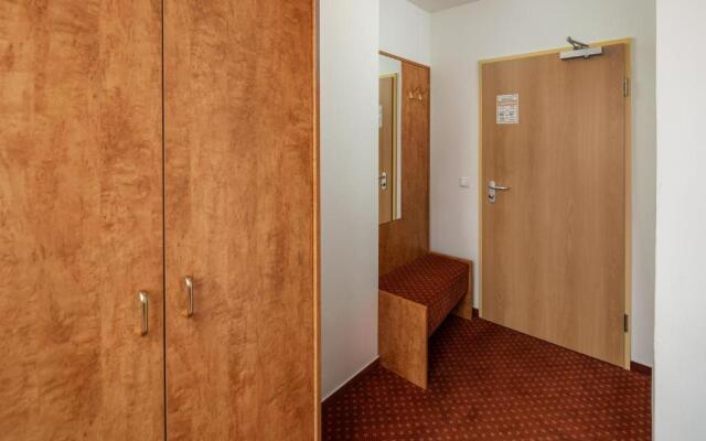Academy Lodge Boardinghouse