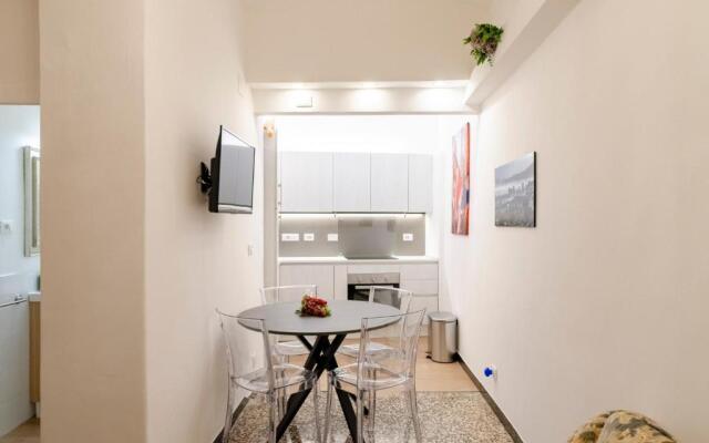 ALTIDO Ideal Flat near Aquarium