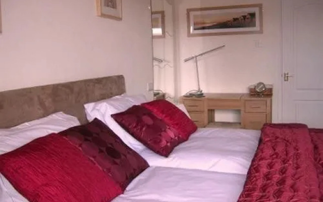 The Suite At Tsunami
