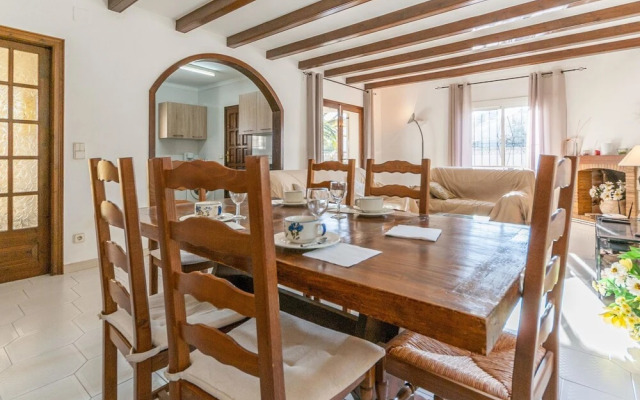 Sun-kissed Villa in L'escala With Swimming Pool